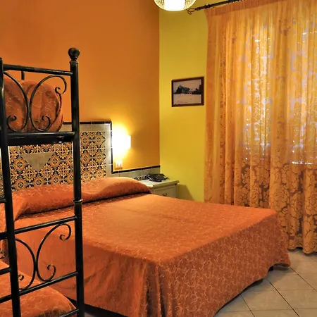 Hotel Al-tair 2*