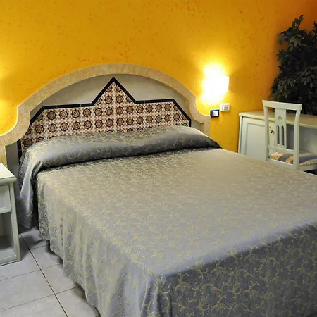 Al-tair Hotel